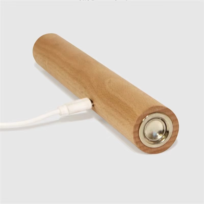 OakLume - Schlanke wiederaufladbare Wandlampe aus Holz