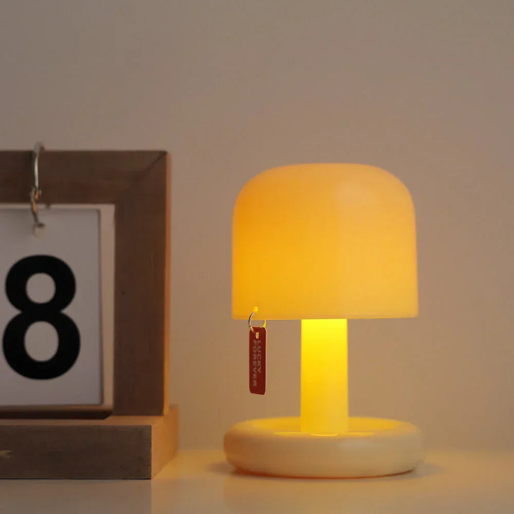 SunGlow – Moderne tragbare LED-Tischlampe wiederaufladbar Gold für Terrasse
