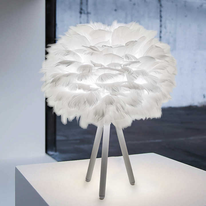 Missfeather Elegante dimmbare Tischleuchte – Federn Weiß Schlafzimmer
