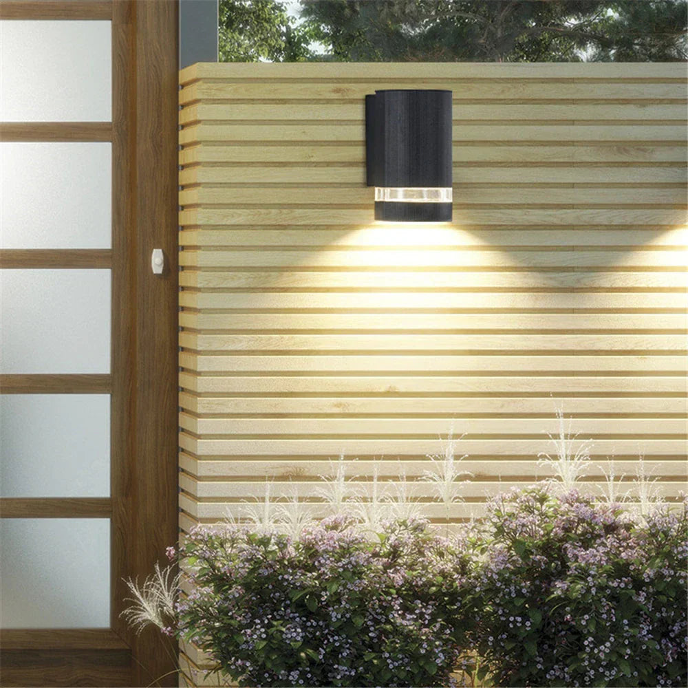 StormLume – Wetterfeste LED Außenwandleuchte für Garten, Einfahrt & Hauswand