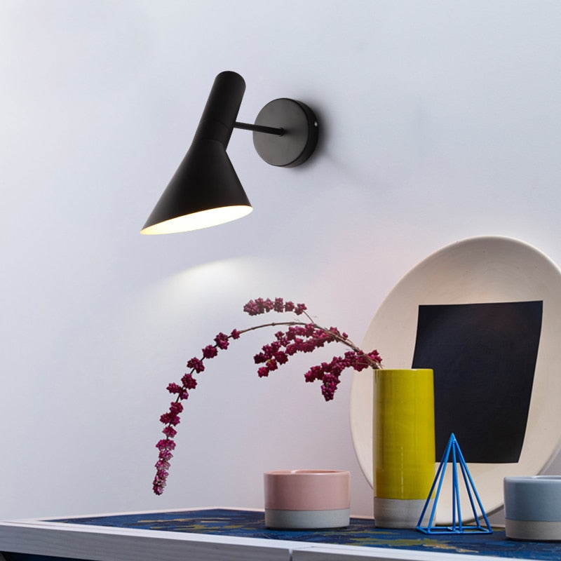 NexaSpin – Flexible LED-Wandleuchte für moderne Interieurs