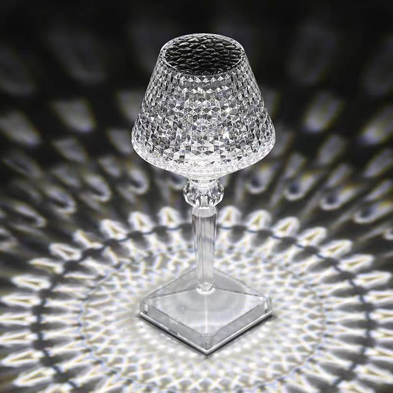 RadiantCrystal - LED-Tischleuchte aus Kristall mit drei dimmbaren Beleuchtungsoptionen