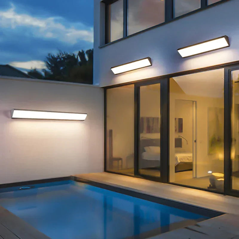 GardenGlint - Elegante LED-Außenleuchte für Garten und Terrasse