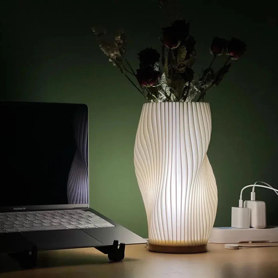 Wavelight I Moderne Design-Tischleuchte mit dimmbarer Beleuchtung