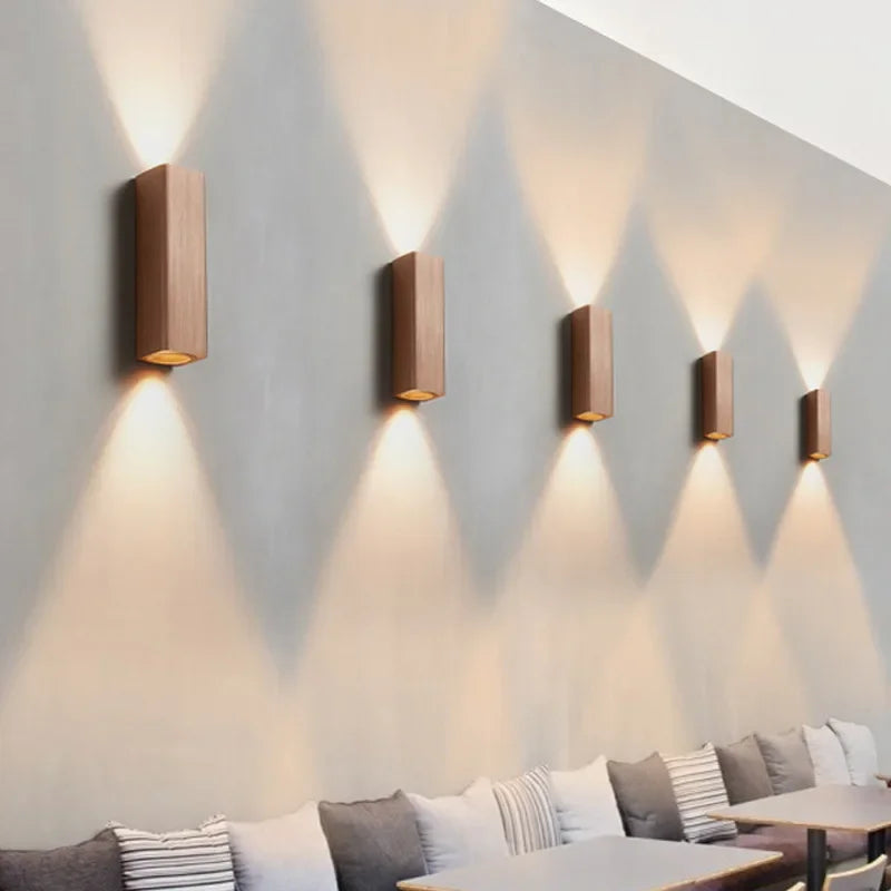 GlowLuxe LED-Wandleuchte - Energieeffizientes modernes Design für Schlafzimmer oder Flur