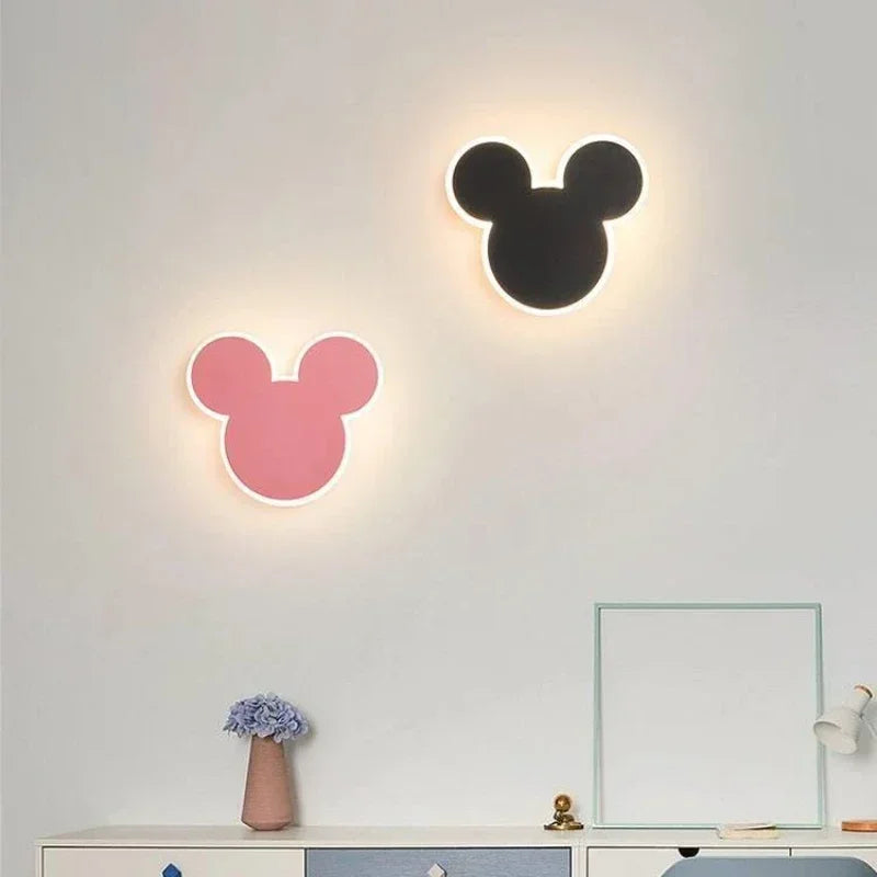 RabbitGlow - LED-Wandleuchte in rosa Hasenform für das Spielzimmer