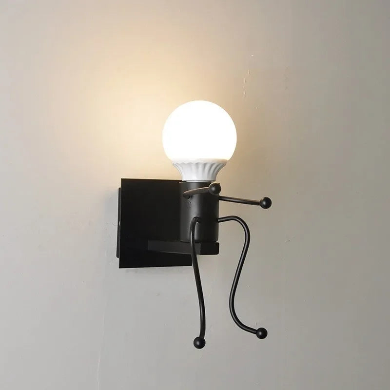 RoboLite Nordic LED-Wandleuchte - Verspieltes Roboterdesign für Kinderzimmer und moderne Innenräume