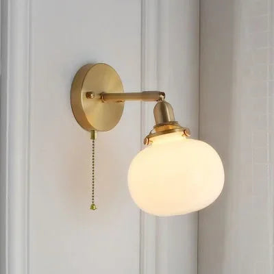 LichtZen - Nordisch moderne Wandleuchte mit Zugschalter - Glas und Eisen für Schlafzimmer oder Bad