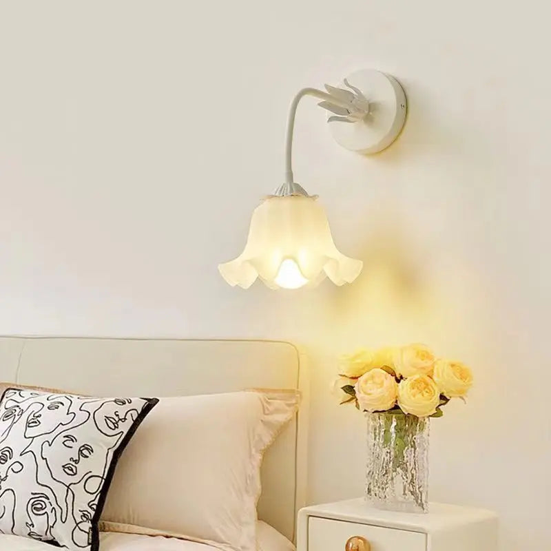 FrenchRose LED-Wandleuchte - Elegantes florales Design
