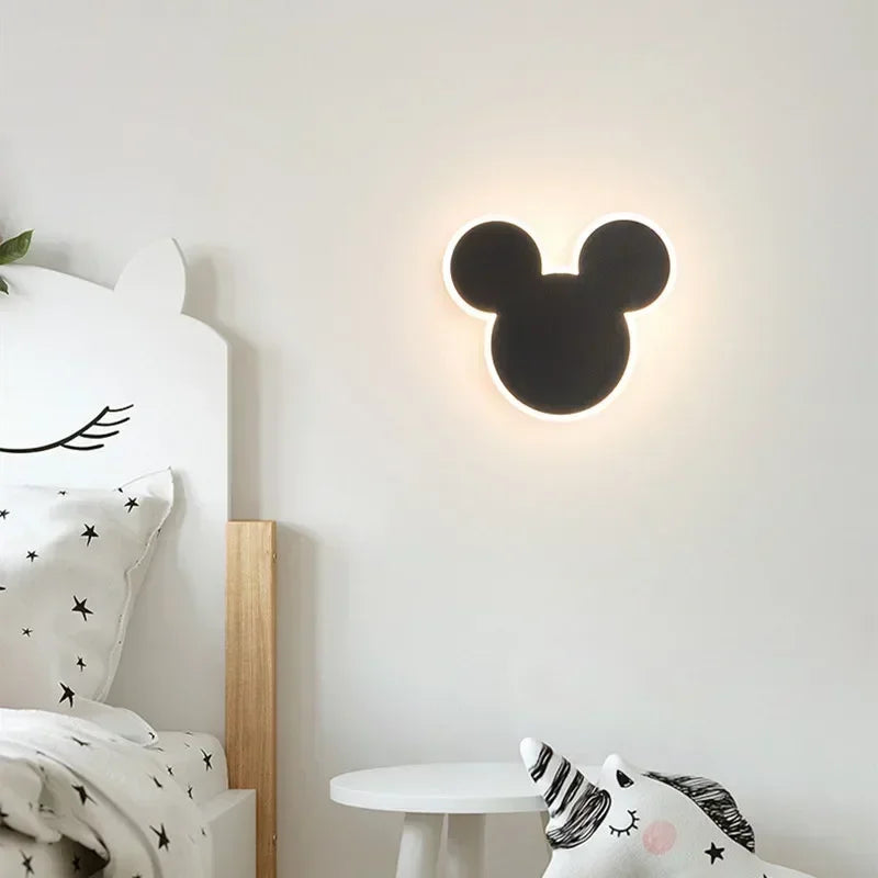 RabbitGlow - LED-Wandleuchte in rosa Hasenform für das Spielzimmer