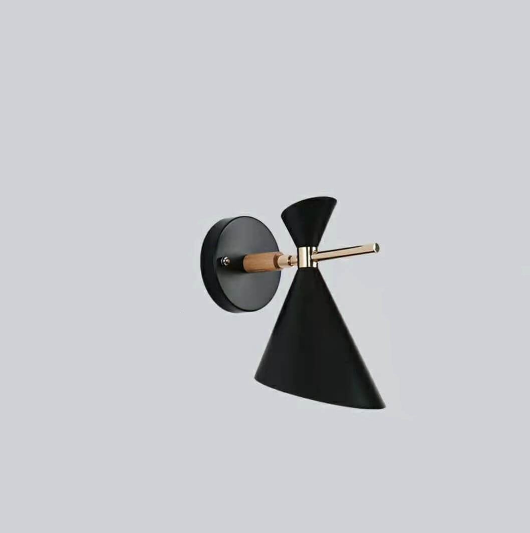Nordic One - Wandleuchte mit Uhr - Elegant und funktionell