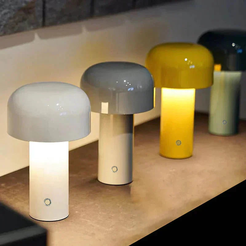 LumaFungo LED Pilzlampe – Kabellos, dimmbar, retro, gold, für Terrasse