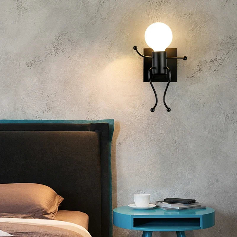 RoboLite Nordic LED-Wandleuchte - Verspieltes Roboterdesign für Kinderzimmer und moderne Innenräume