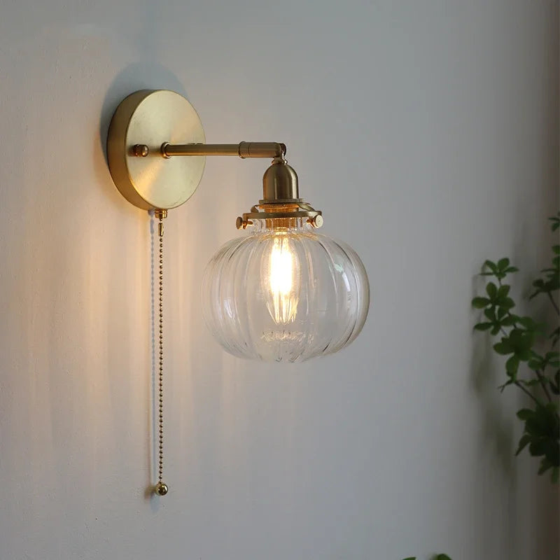 LichtZen - Nordisch moderne Wandleuchte mit Zugschalter - Glas und Eisen für Schlafzimmer oder Bad