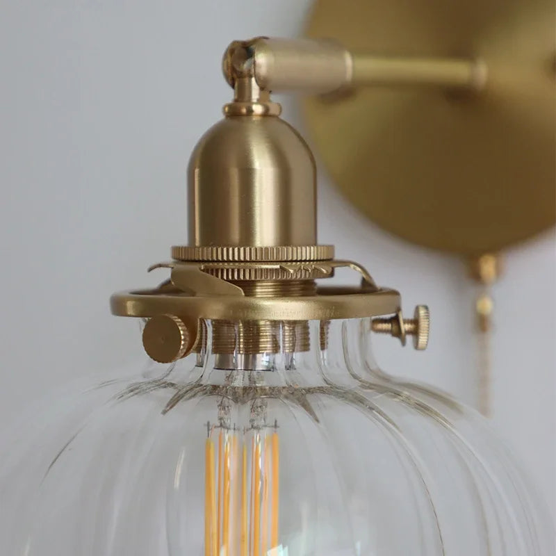 LichtZen - Nordisch moderne Wandleuchte mit Zugschalter - Glas und Eisen für Schlafzimmer oder Bad