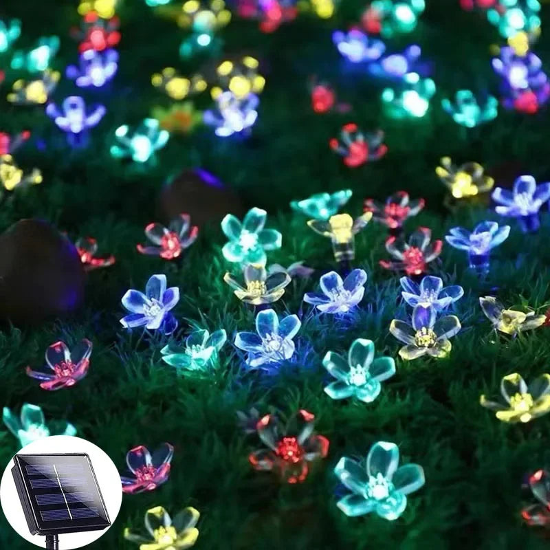 SunBlossom – Gartenblume, beleuchtet durch Sonnenenergie