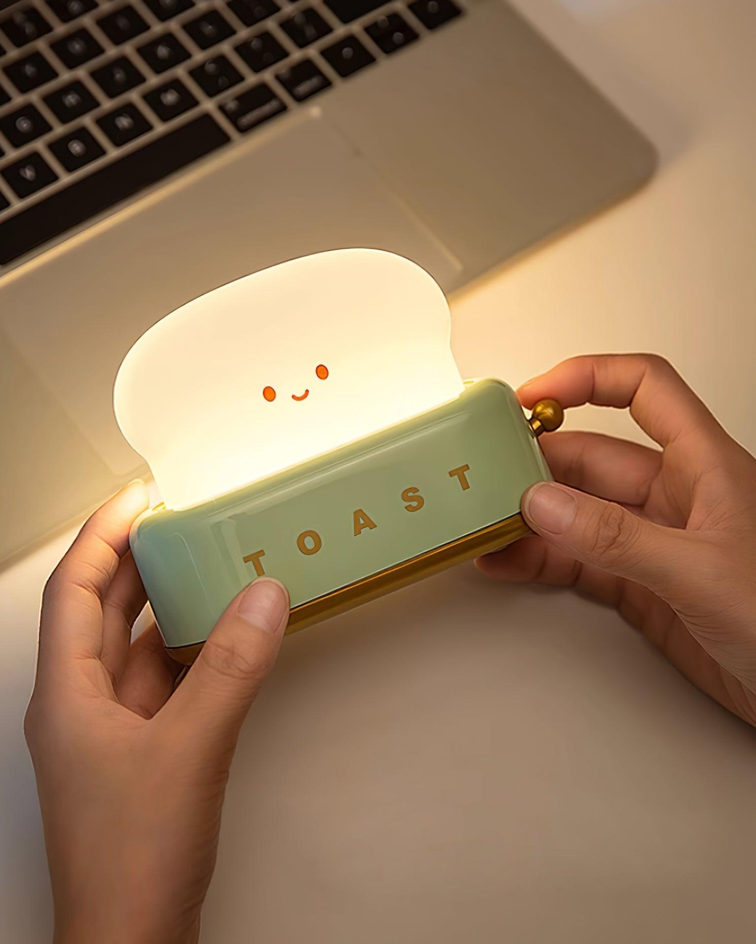 GlowToast Modern LED Tischlampe – Akku Weiß Terrasse