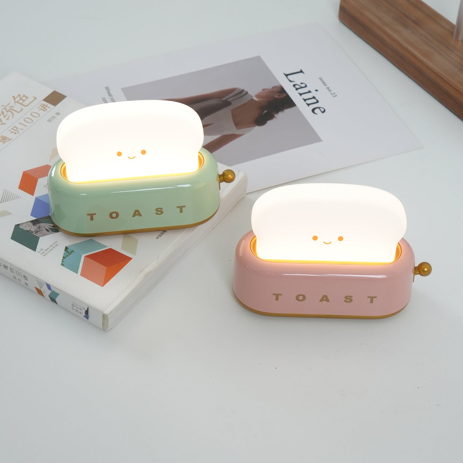 GlowToast Modern LED Tischlampe – Akku Weiß Terrasse