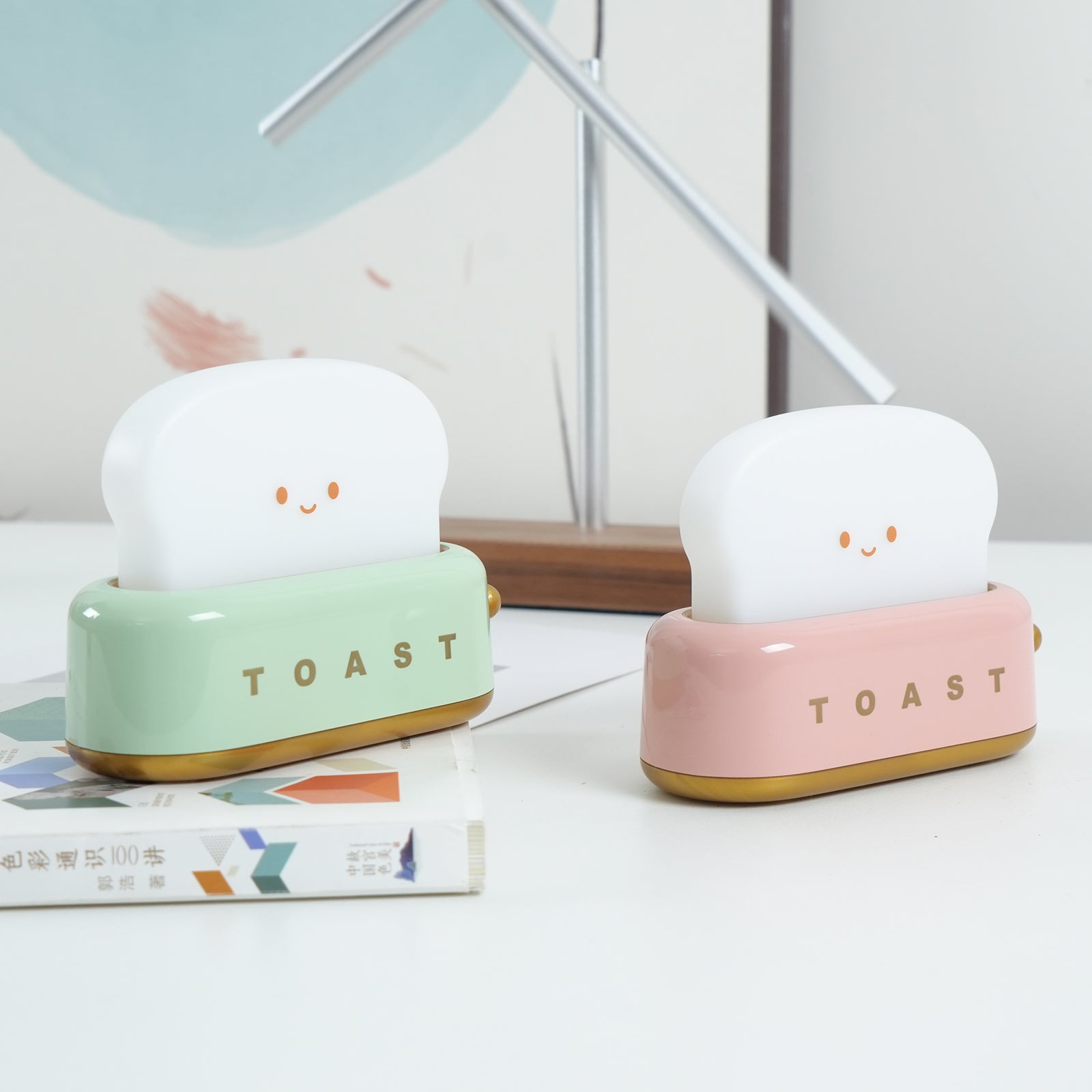 GlowToast Modern LED Tischlampe – Akku Weiß Terrasse