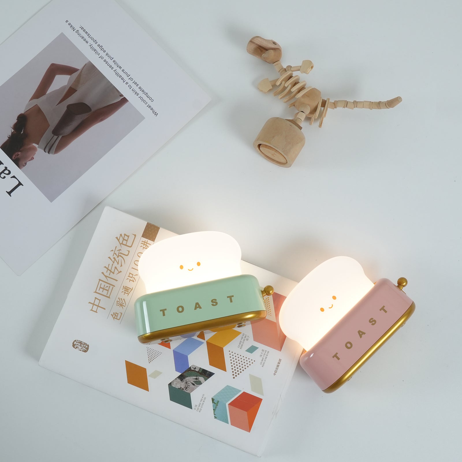 GlowToast Modern LED Tischlampe – Akku Weiß Terrasse