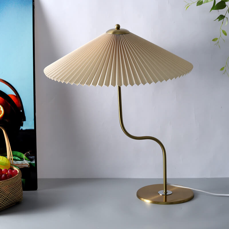 LumiShade Terrassenlampe – Moderner Regenschirm-Stil LED Weiß Garten