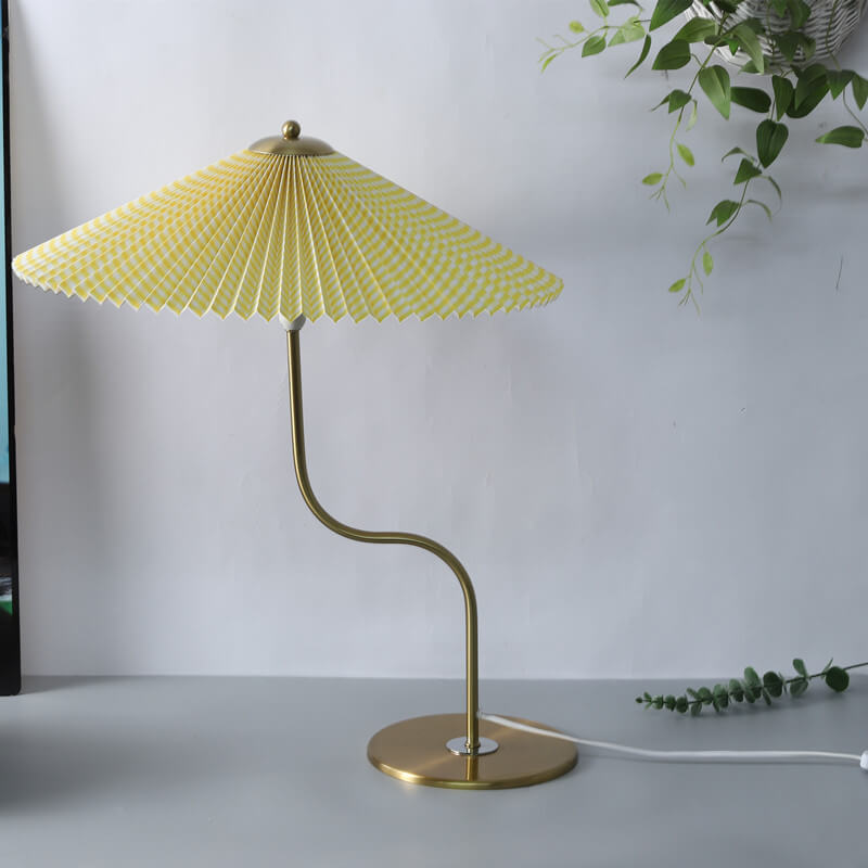 LumiShade Terrassenlampe – Moderner Regenschirm-Stil LED Weiß Garten