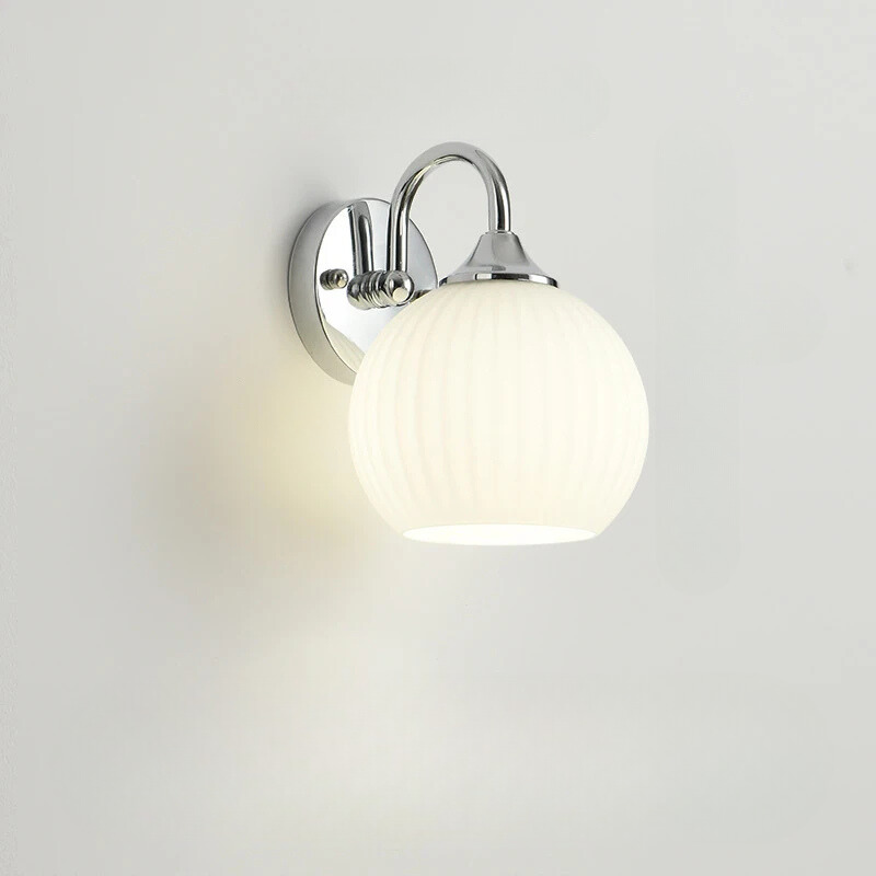 Eleganza LED-Wandleuchte - skandinavisches Design mit Glaslampenschirm