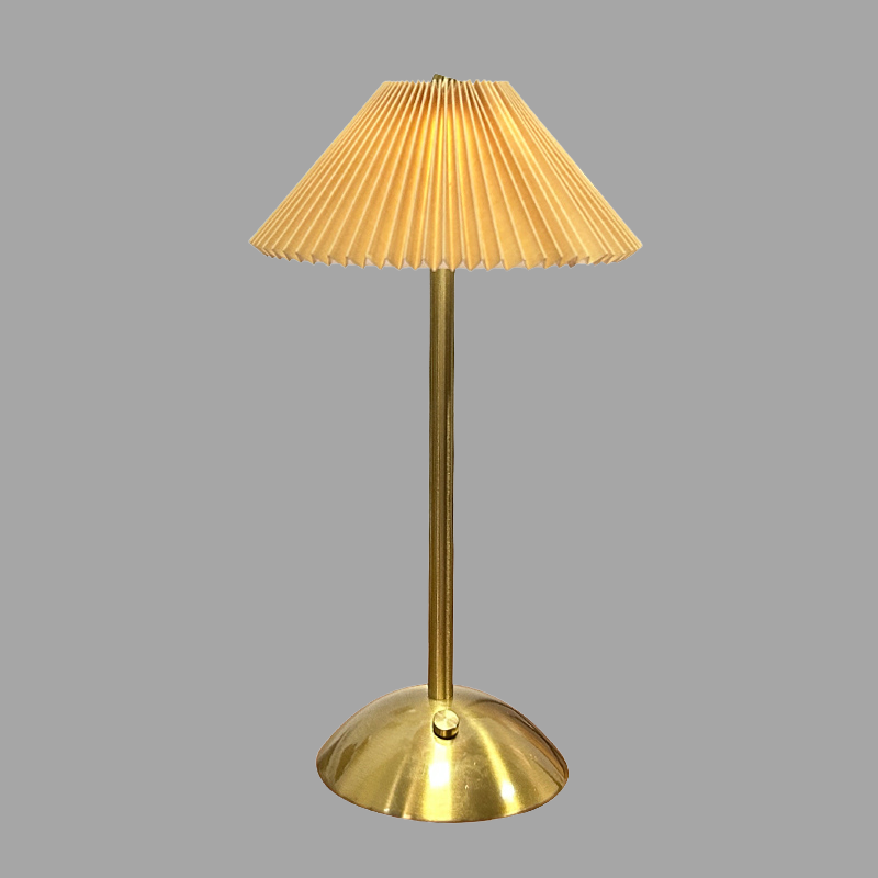 NordLume Skandi LED Tischlampe – Kabellos Weiß Terrasse