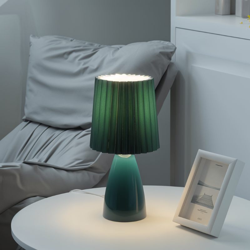 NovaLuxe – Moderne elegante LED-Tischlampe in Weiß für Wohnzimmer