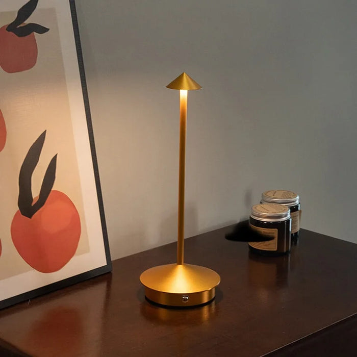 DartGlow I LED Minimalistische Drahtlose Tischlampe