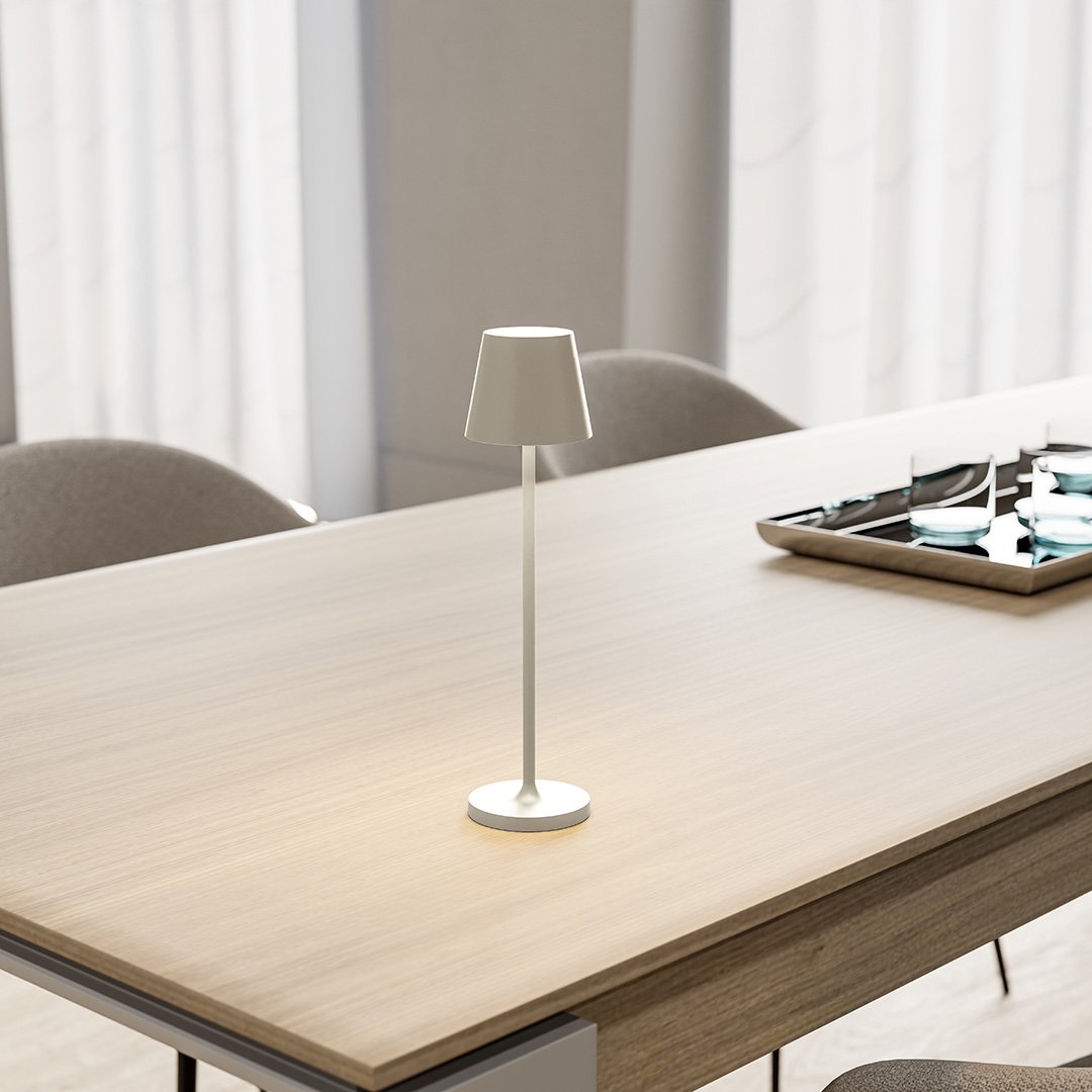 LumiNova – Moderne LED-Tischlampe Touch Steuerung Weiß tragbar für Terrasse