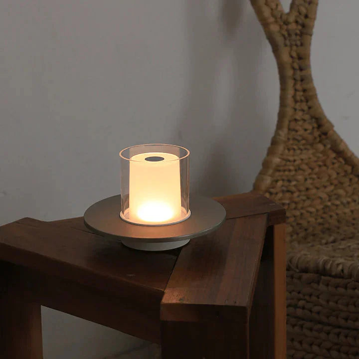 GlowSense LED-Kerzenlampe – Modern Induktiv Warmlicht für Garten & Terrasse