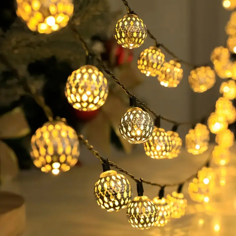 LumoMarrakesh Lichterkette Marokkanisch Metall Kugeln für Terrasse