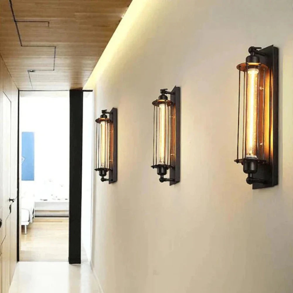 RetroGlow Wandlampe – Vintage Stil, LED, Messing, für Flur