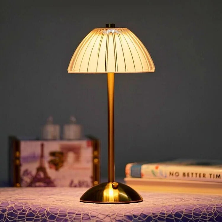 CrystalLuxe – Elegante Kristall-Tischlampe mit warmem Licht Weiß für Wohnzimmer