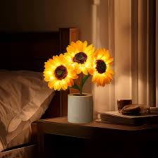 SolarBlüte Gartenlampe – Sonnenblumen-Design, LED, leuchtend, für Terrasse