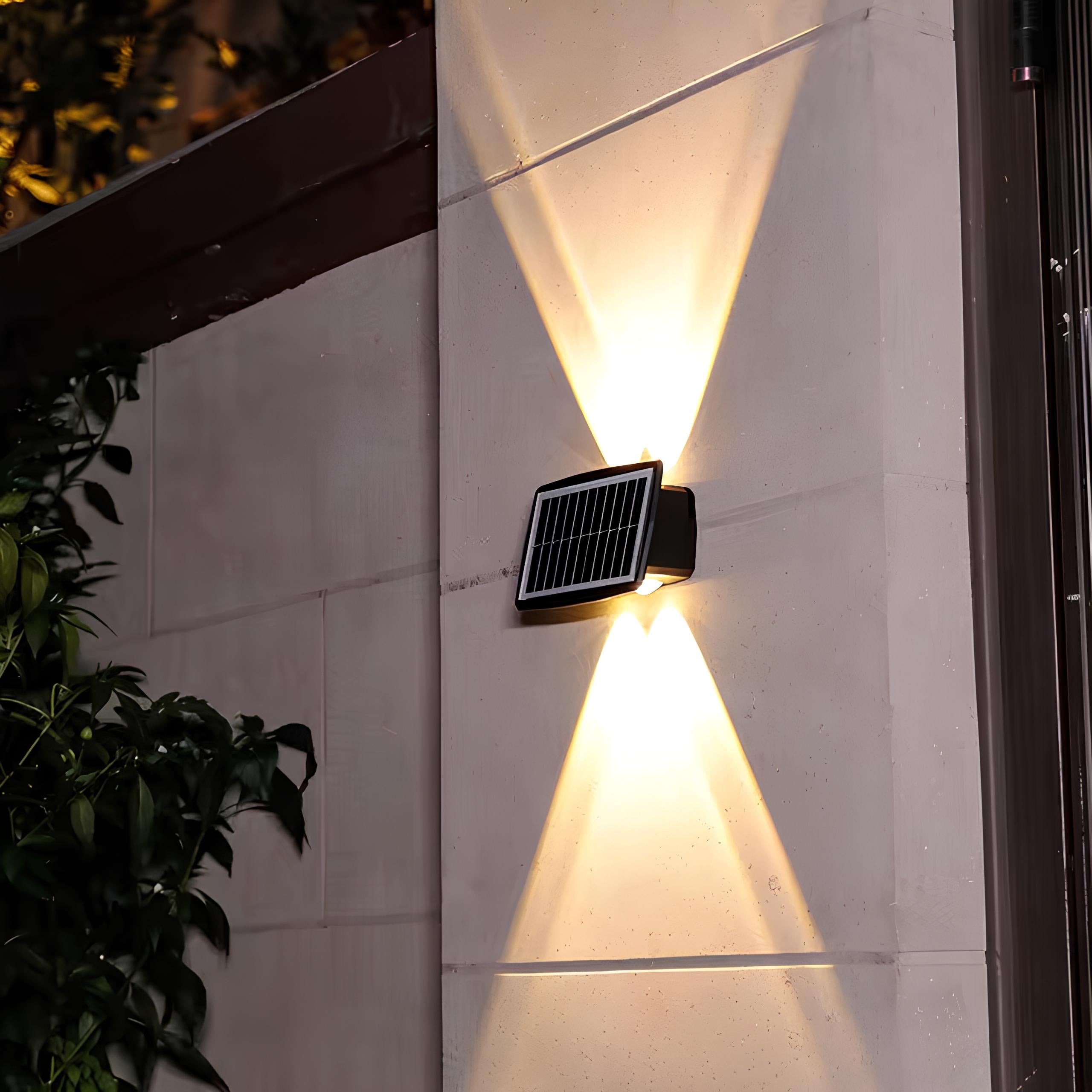 SolaGlow Wandlampe Modern Solar LED Schwarz für Terrasse