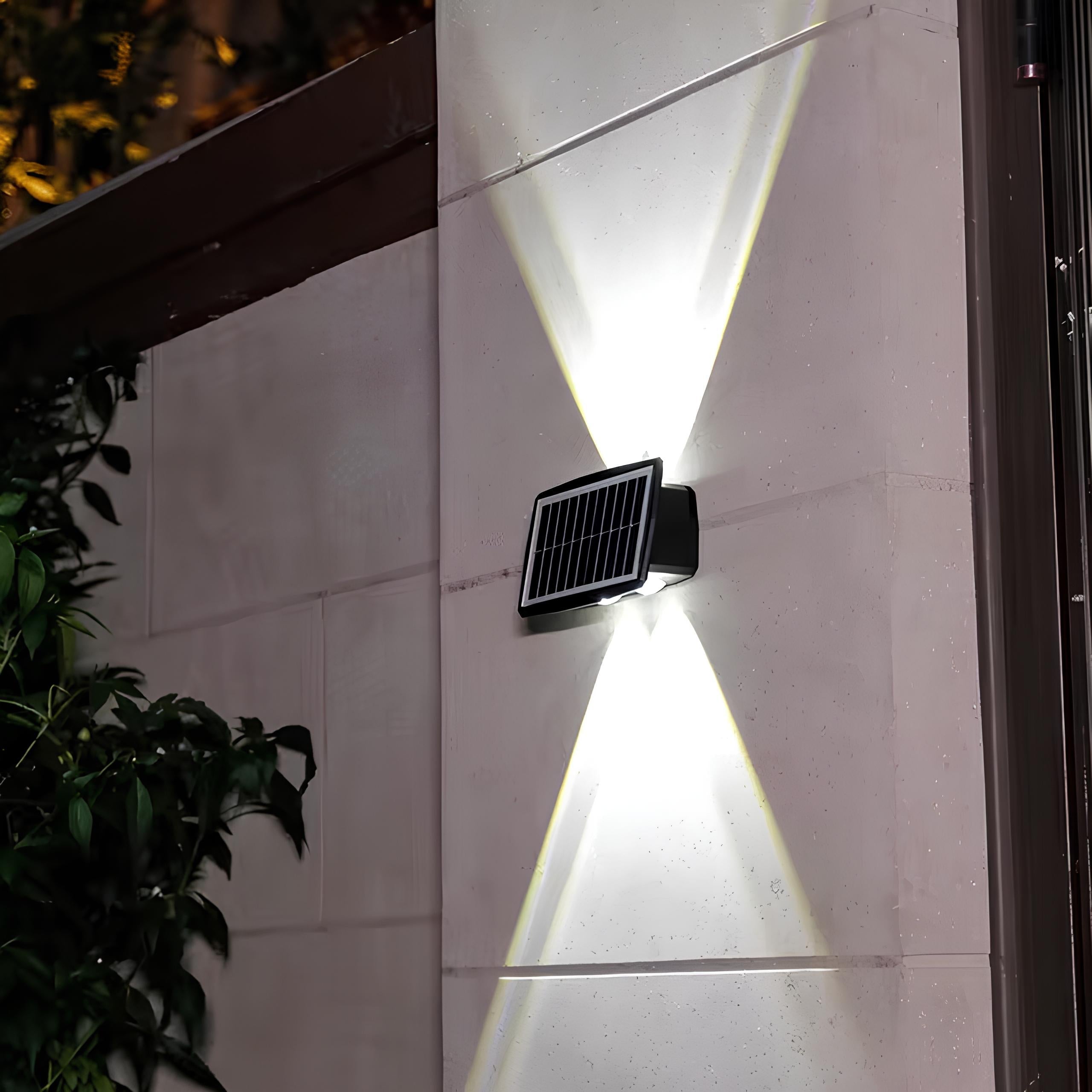 SolaGlow Wandlampe Modern Solar LED Schwarz für Terrasse