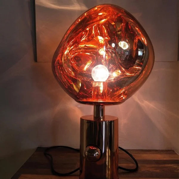 LumiDrip LED Tischlampe Modernes Design Schmelzoptik Weiß Wohnzimmer