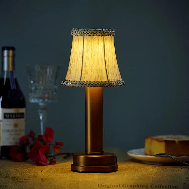 DokuGlow - Wasserdichte LED-Tischlampe für luxuriöse Beleuchtung