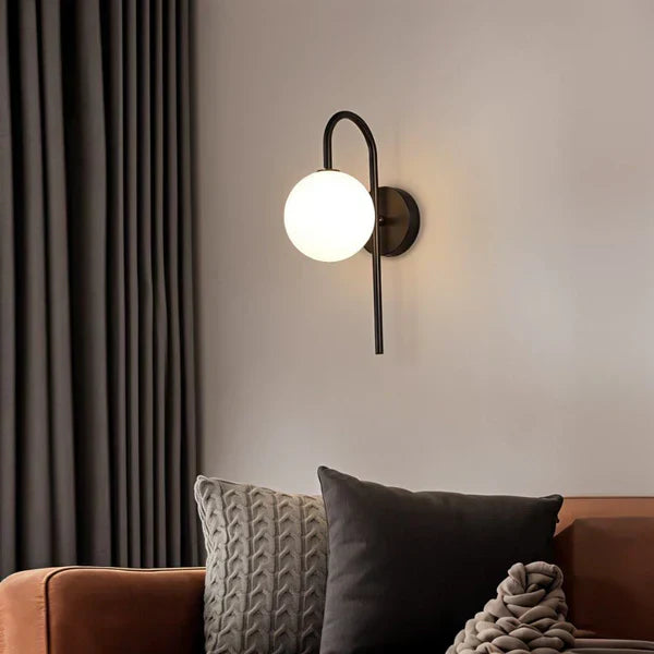 AureliaLuxe - Zeitlos elegante Wandleuchte mit Gold- und Schwarz-Finish