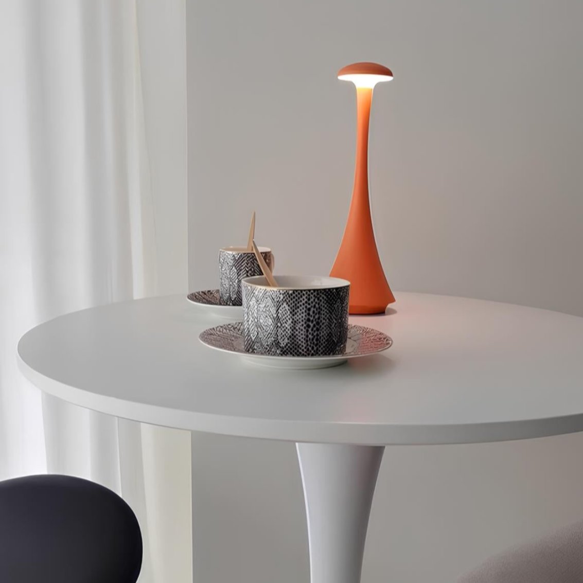 LumoSpire Design-Tischlampe LED Modern Dimmbar Schwarz für Wohnzimmer