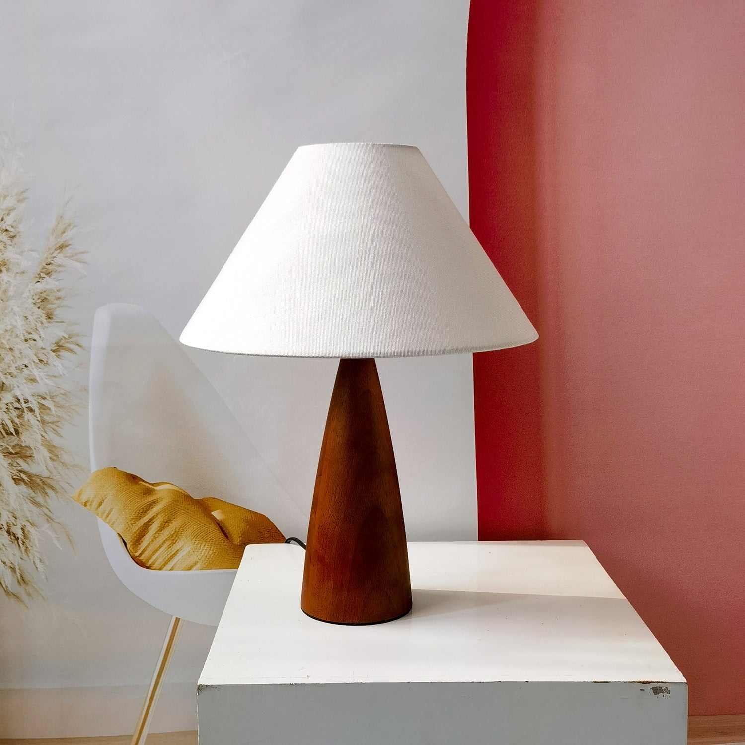 Ligno Massivholz Tischlampe im Vintage Stil – Natur Finish Wohnzimmer