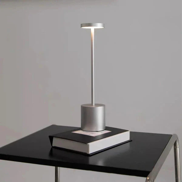 LuxeTouch | Kabellose LED-Tischlampe – Modernes Design
