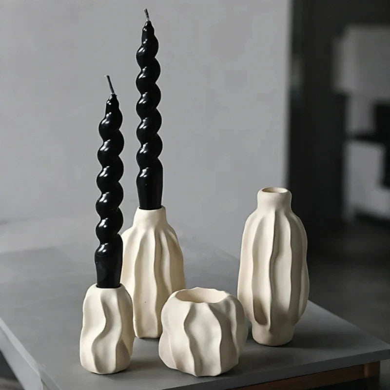 LumoForm Kerzenhalter Modern Skulptur-Design Schwarz für Innenräume