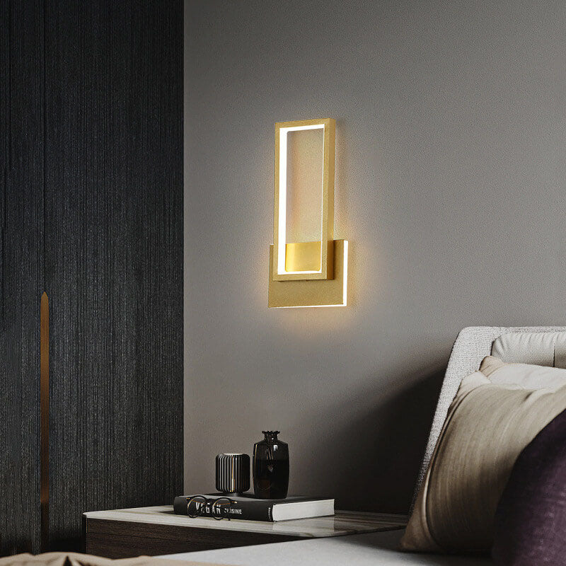 BrightLine – Goldene LED-Rechteck-Wandleuchte