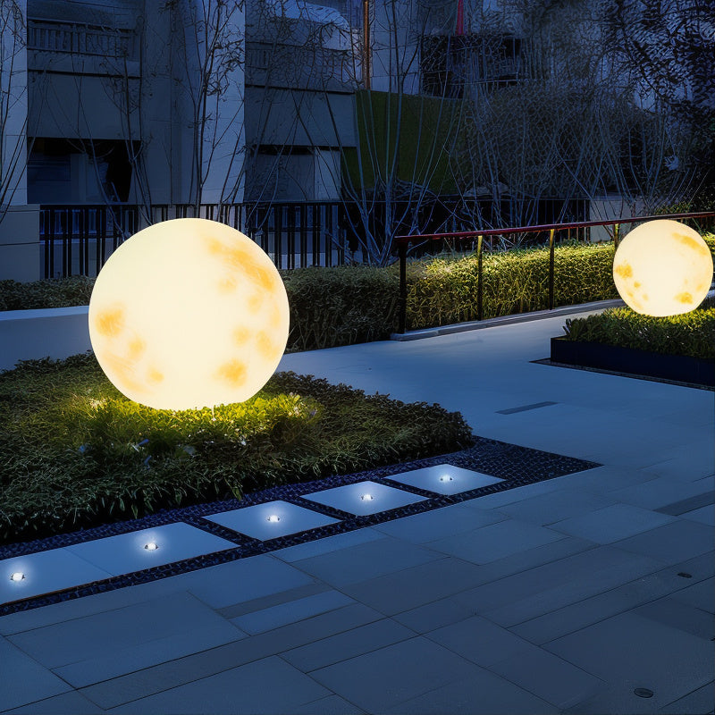 LunaLuxe – LED Gartenleuchte im Mond-Design für Außenbereich