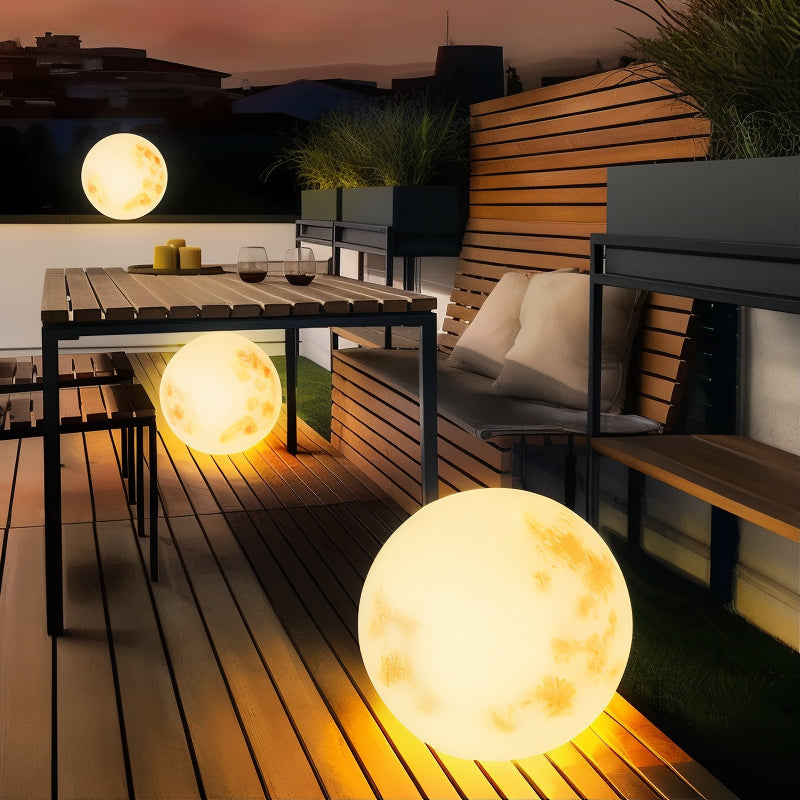 LunaLuxe – LED Gartenleuchte im Mond-Design für Außenbereich