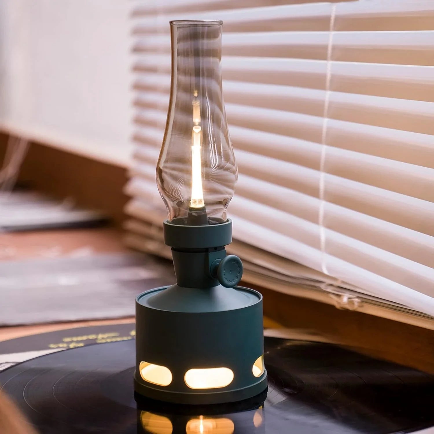 LumoLantern Vintage LED Laterne warmweiß schwarz für Garten & Terrasse