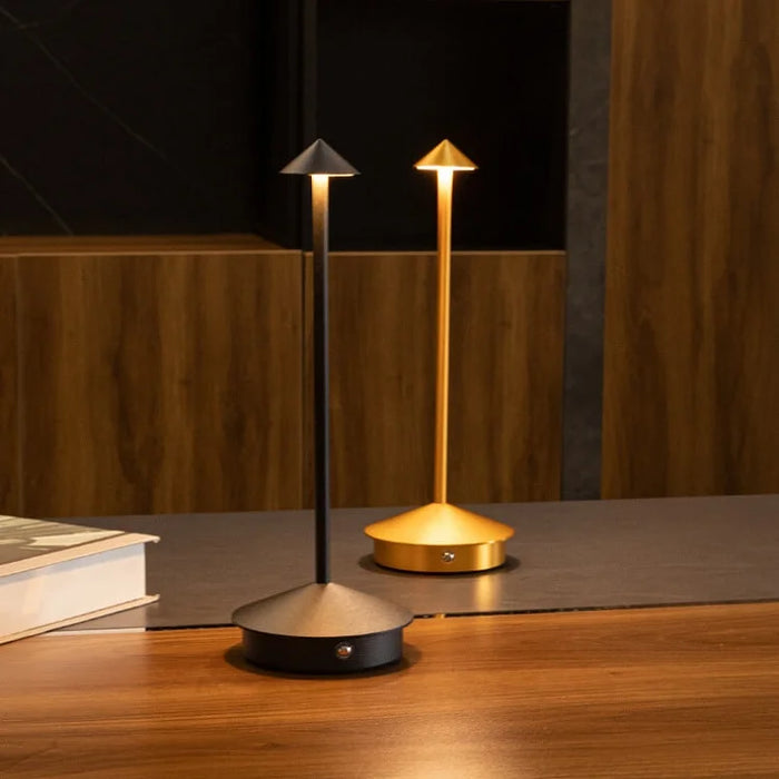 DartGlow I LED Minimalistische Drahtlose Tischlampe